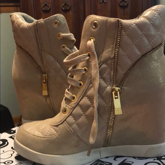 Wedge booties - Picture 2 of 2